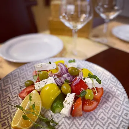 Zatyshok Nad Prutom Bukowel