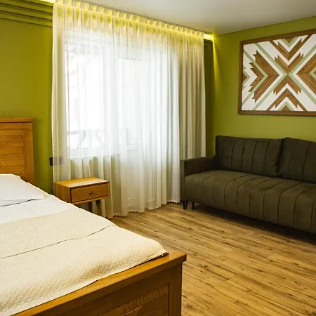 Hotel Zatyshok Nad Prutom