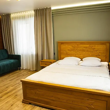 Hotel Zatyshok Nad Prutom Bukowel