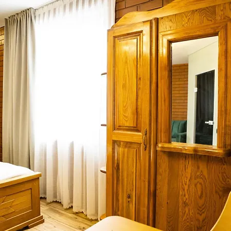 Zatyshok Nad Prutom * Bukowel