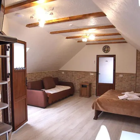 Hotel Zatyshok Nad Prutom Bukowel